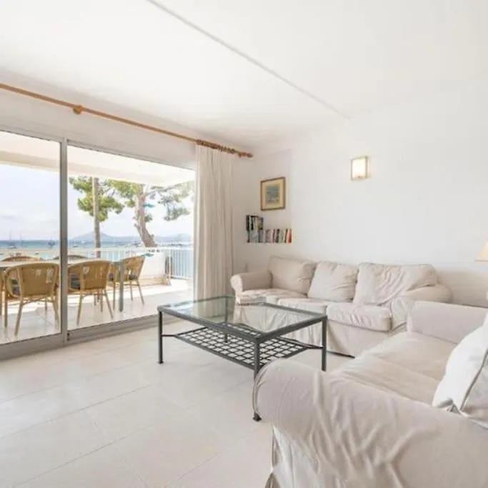Catalina 3B Es Un Moderno Apartamento Frente Al Mar En El Pinewalk Port de Pollenca 0*,  Spain